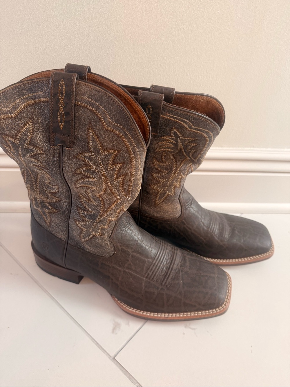 Ariat Brown Leather Western Boot Heel with Embossed Logo ATS Size 12D - Picture 6 of 8